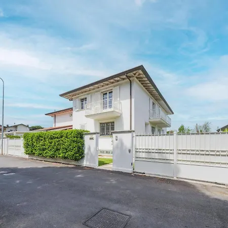 Holiday home Clara By Interhome Lido di Camaiore